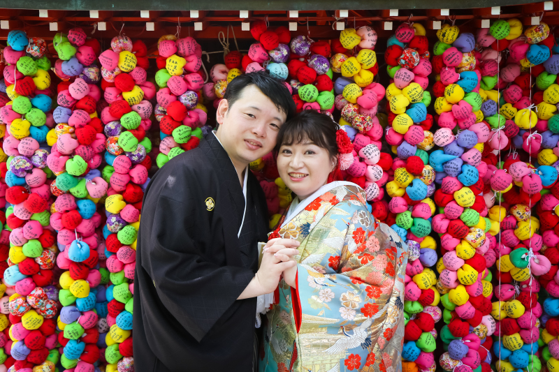 くくり猿に囲まれて