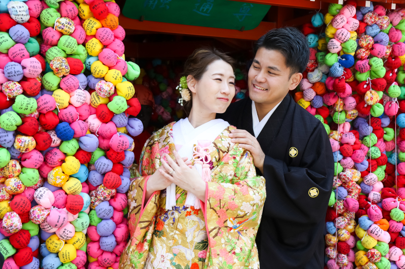 くくり猿に囲まれて