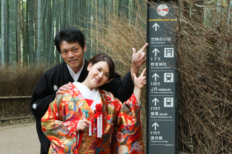 案内の掲示板も