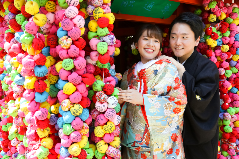 くくり猿に囲まれて