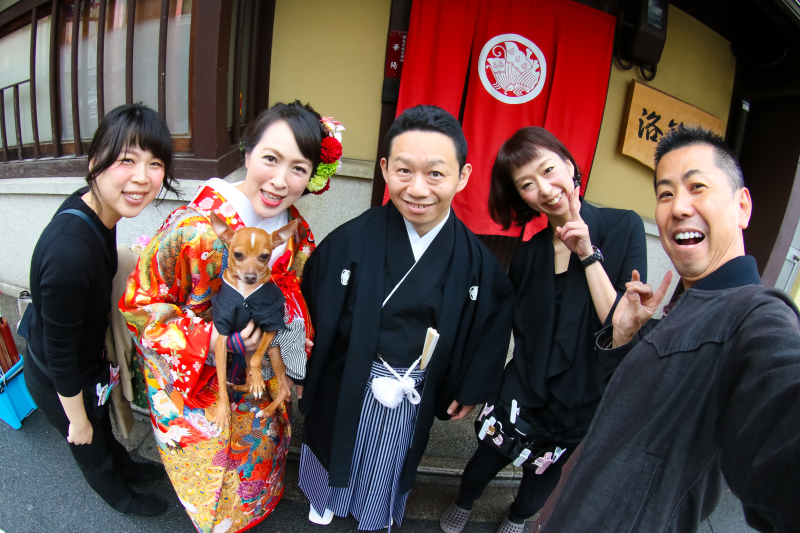 ワンちゃんと共に集合写真！