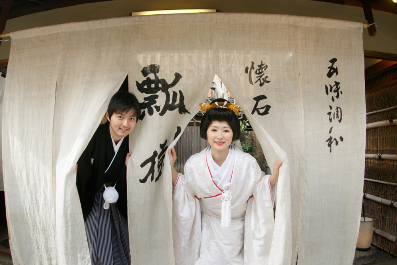 フォト＋家族だけの会食代込(5名分)【結婚式をしない】カップルにオヌヌメ