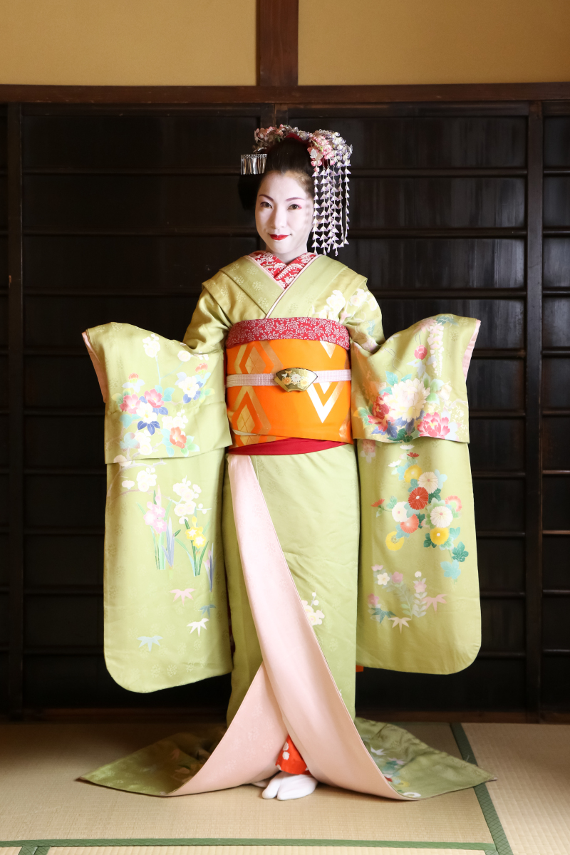 【衣裳アップ料金なし！】舞妓体験撮影をミックスした京都ならではの大満足の１日プラン！！写真・体験重視派は必見！