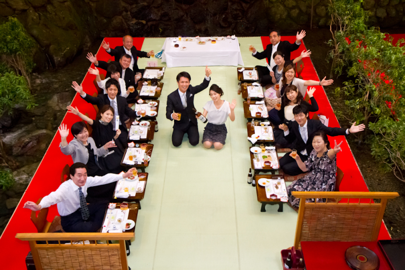 "【衣装UP料金なし】 家族とフォトウェディング＋会食(10名まで料理代込)【派手≦自分達らしさ】を求める方へ"