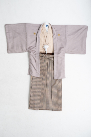 ウォームグレー