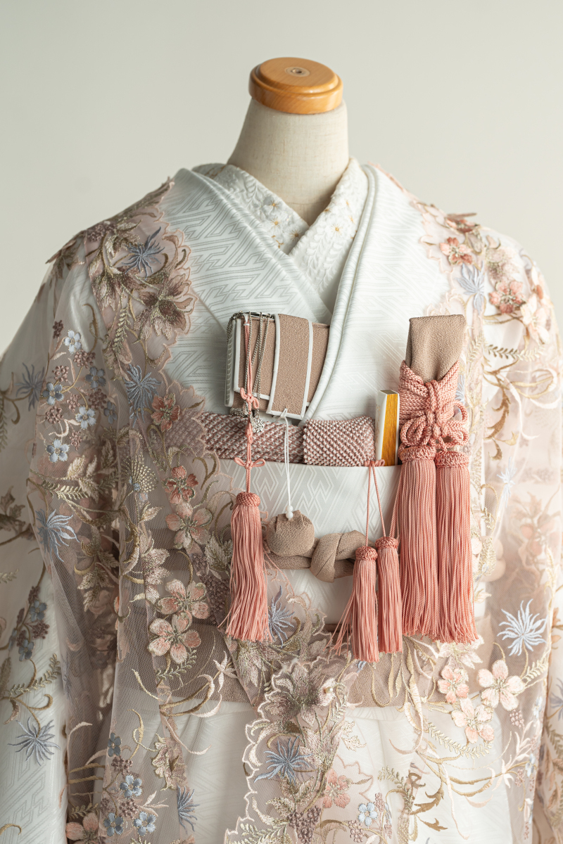 新作　レース打掛