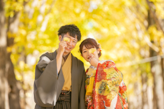 歴史館でイチョウロケ