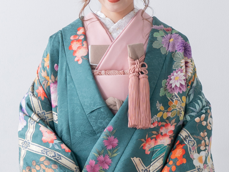 小貫写真館 Paseo nuevo水戸_色打掛・着物が豊富