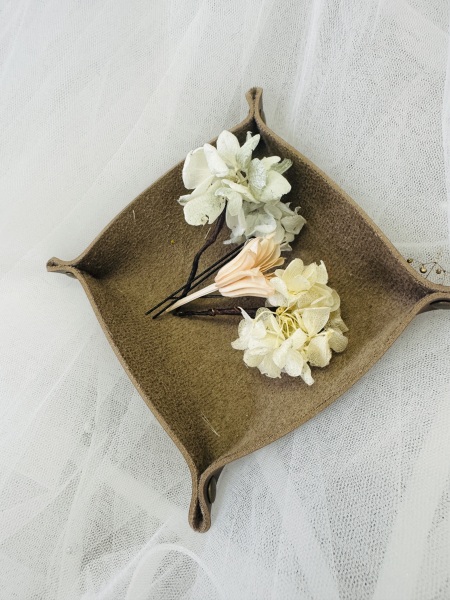 ヘアアクセサリー