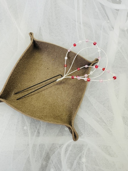 ヘアアクセサリー