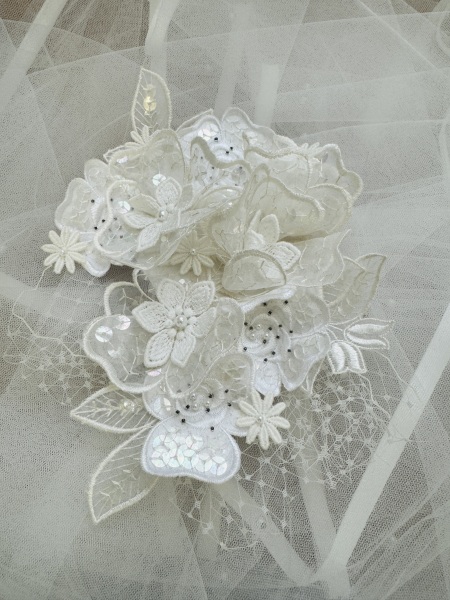 ヘアアクセサリー