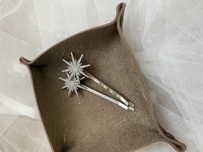 ヘアアクセサリー