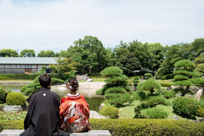 庭園を眺めながら