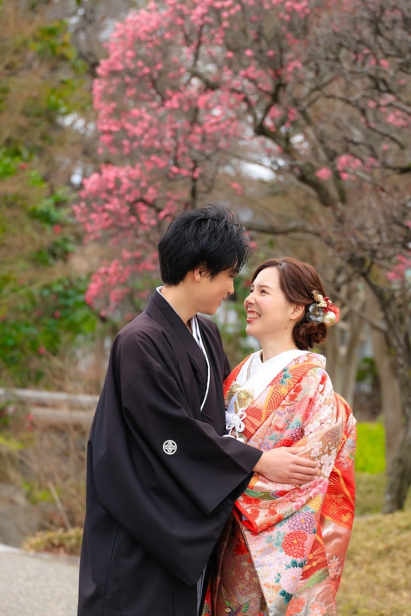 梅の花と一緒に