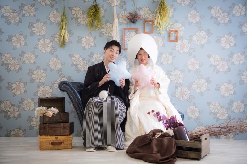 白無垢でかつら・綿帽子