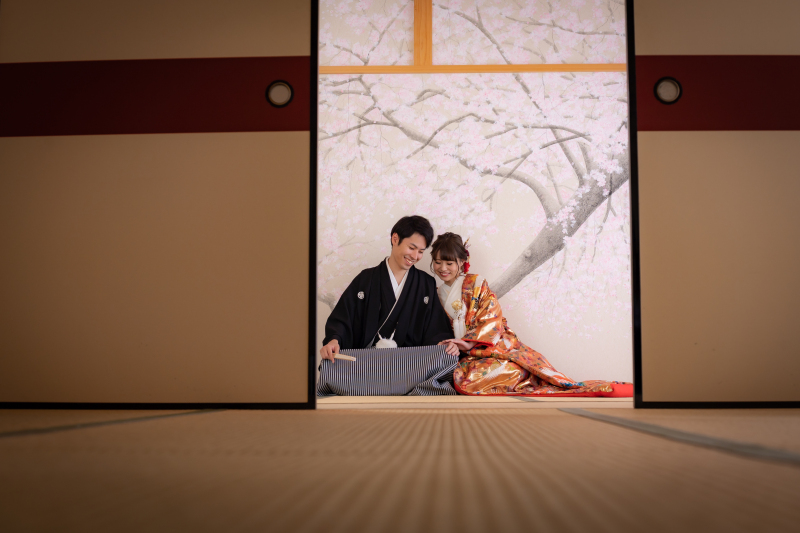 襖の間から・・・