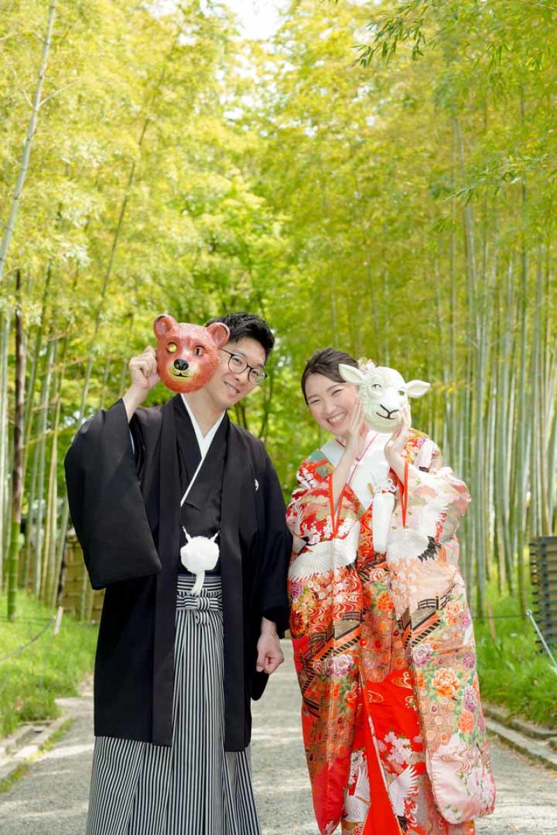 お面の中からヒョッコリ❣❣❣❣