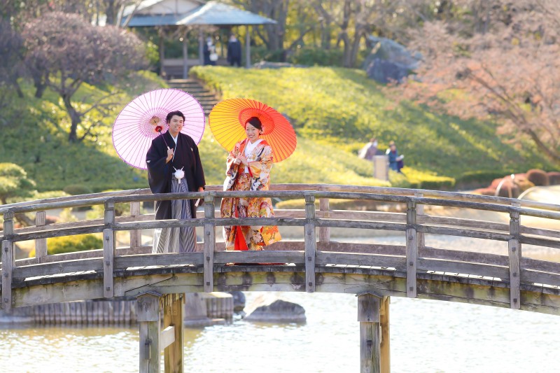 和傘でしっとりと