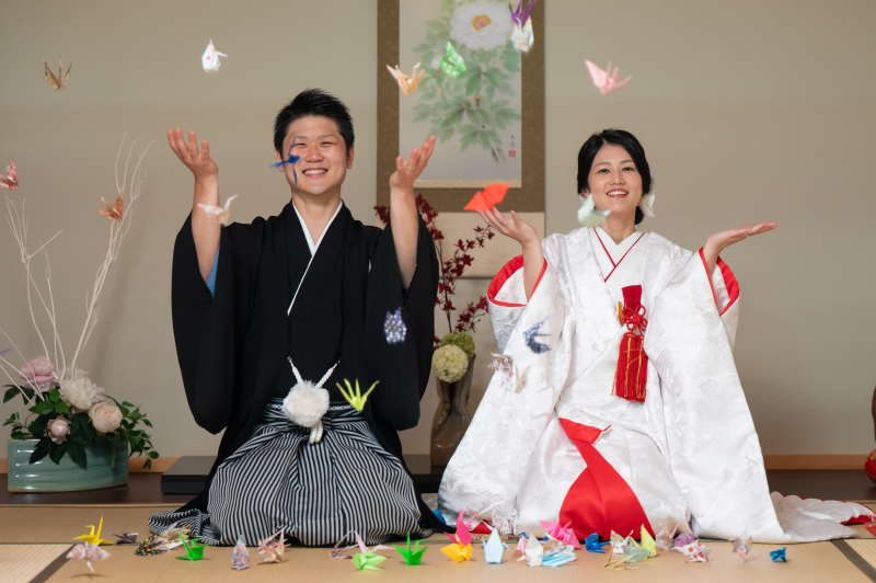 スタジオに戻って鶴シャワー！