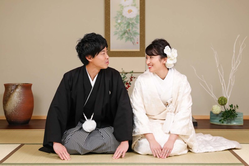 正座で見つめ合い♡