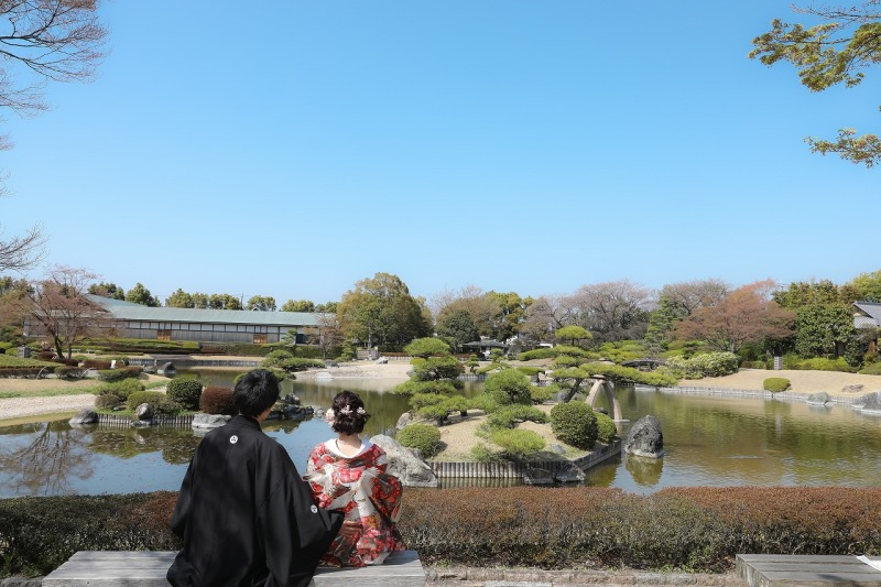 庭園を見渡しながら