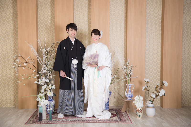 白無垢の洋髪姿が透明感でてます！