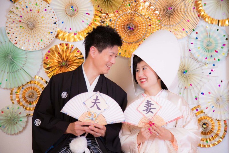 お扇子持ってにっこり～