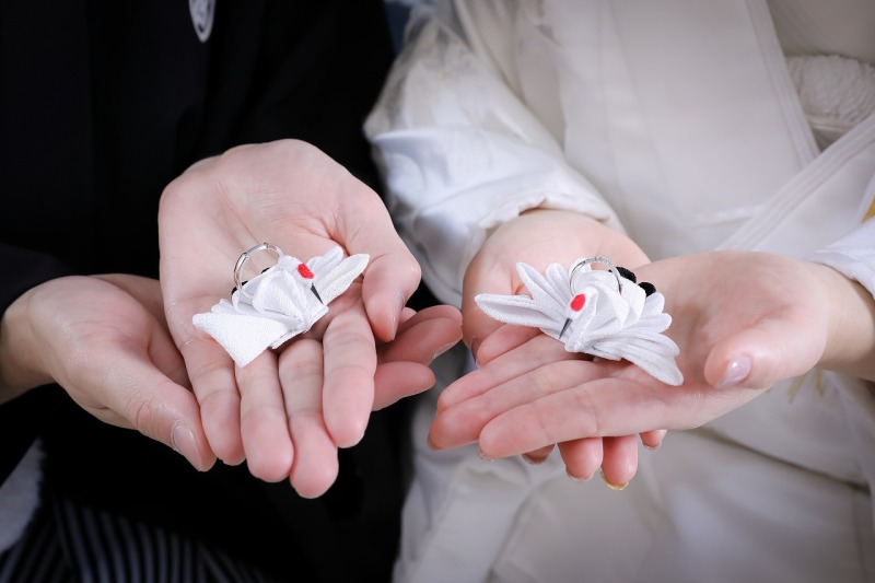 鶴のリングピロー