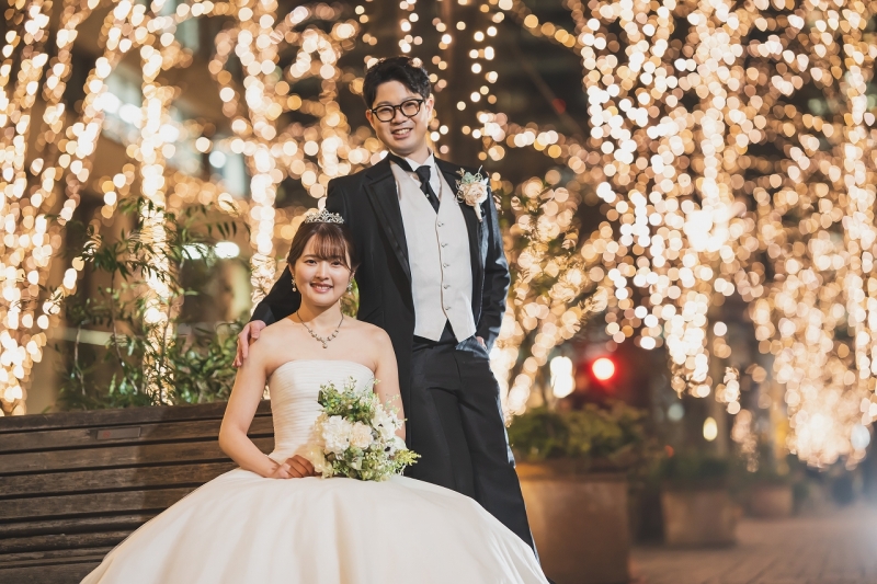 冬の魔法にかかる夜。100万個の光が彩るイルミネーション・フォトウェディング