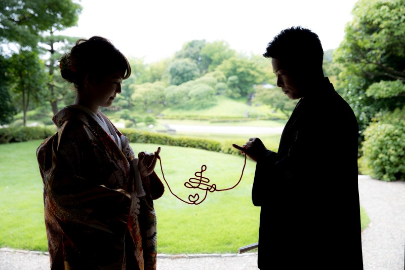 庭園でシルエット