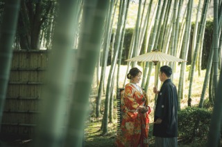まるで京都のような竹林ロケーション。色打掛が映える静寂の日本庭園フォト