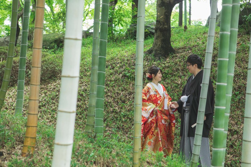 竹林でしっとりと