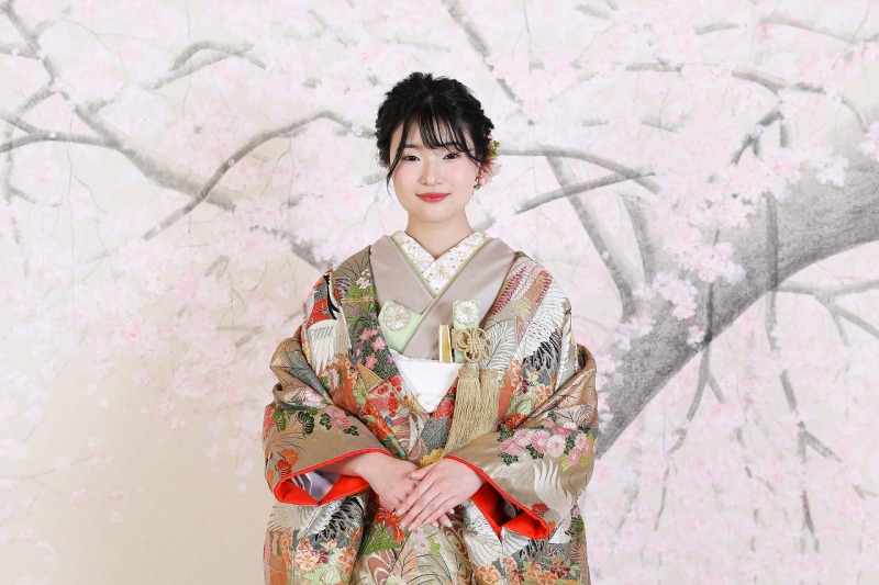 華雅苑 新越谷店_色打掛・着物が豊富