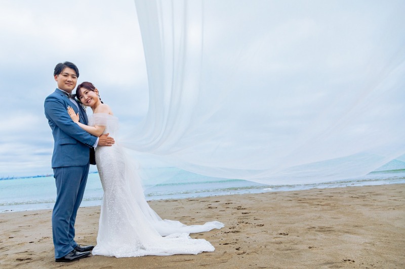 【新ロケ地 憧れの海ロケが叶う!稲毛海浜公園撮影】洋装1点プラン・新婦様ヘアメイク・130カット付き♡韓国風ドレスも豊富!