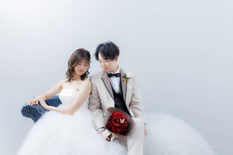 【フォトレイト限定】スタジオ洋装1点プラン★洋装1着・ヘアメイク・データ80カット付♡ 韓国風ドレスも豊富!