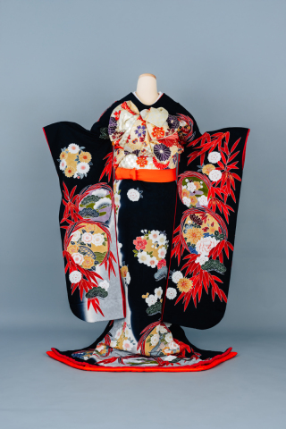 松竹梅に牡丹　引き振袖　004