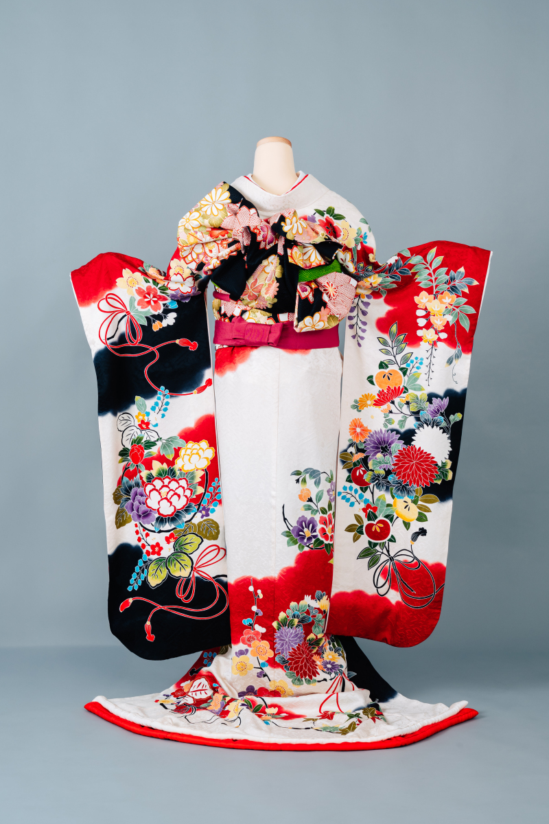 雲取に花丸　引き振袖　001