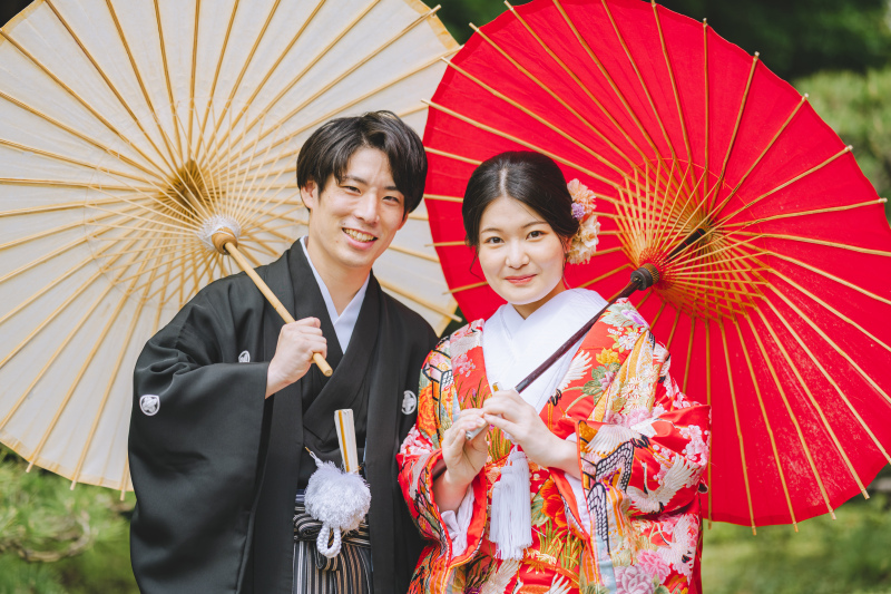 日本庭園で和装。和傘も素敵！