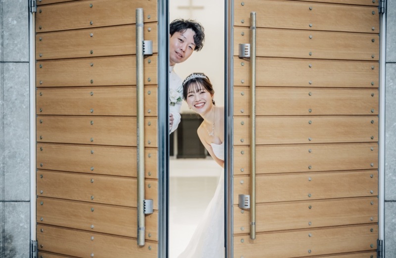 遊び心たっぷりの「ひょっこり」ショット