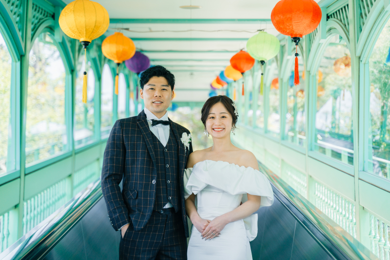 カラフルなランタンに囲まれて。