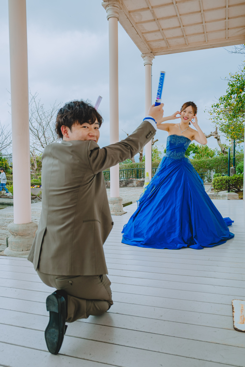 趣味を全開に！お二人らしさが光るペンライト演出