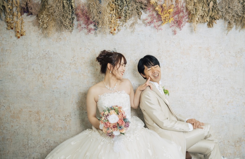 ほっぺにツンツン