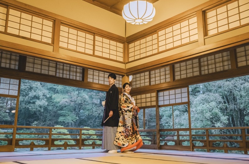 広大な庭園を望む大パノラマフォト