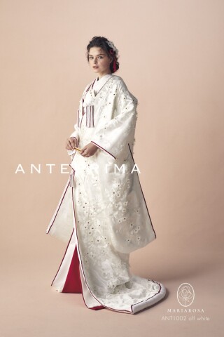ANTEPRIMA　赤花