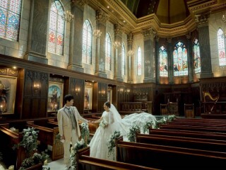12カ所から選べる！本格的なチャペル撮影