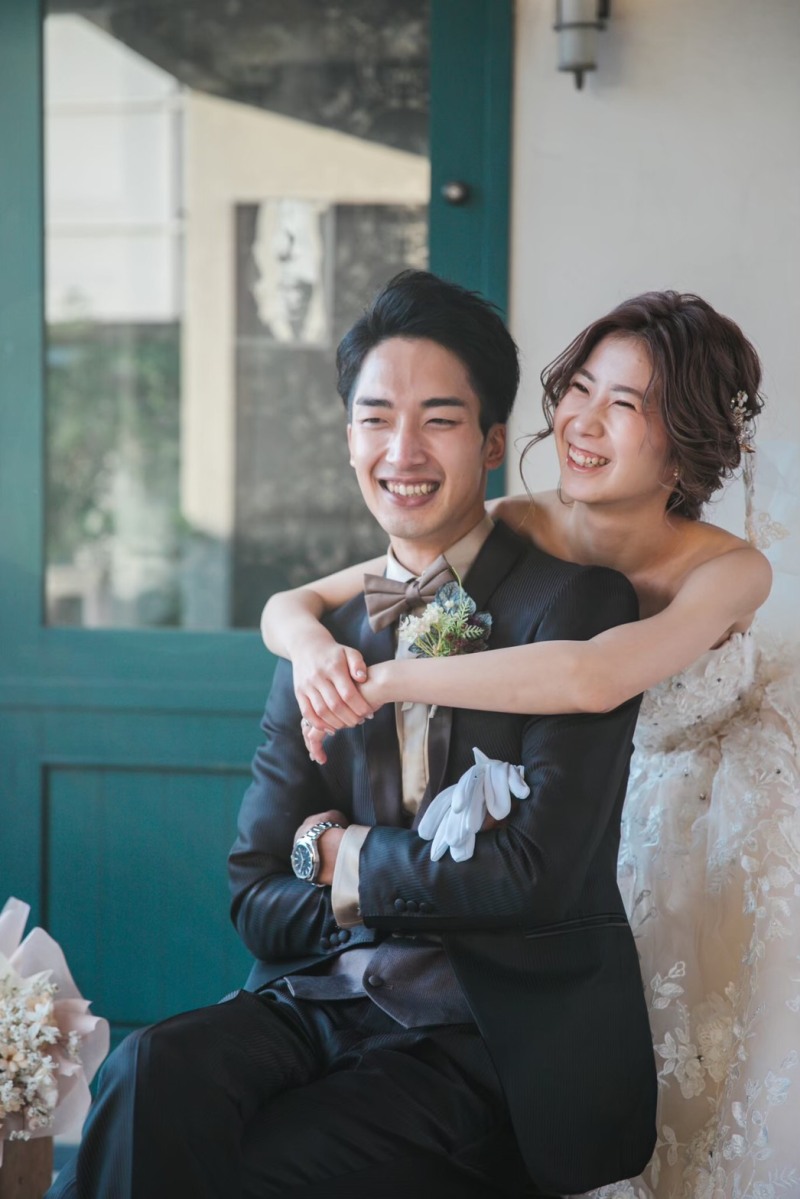 照れ笑いも貴重なショットです。