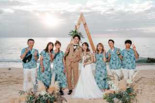 ビーチウェディング＆パーティー親族でワイワイと