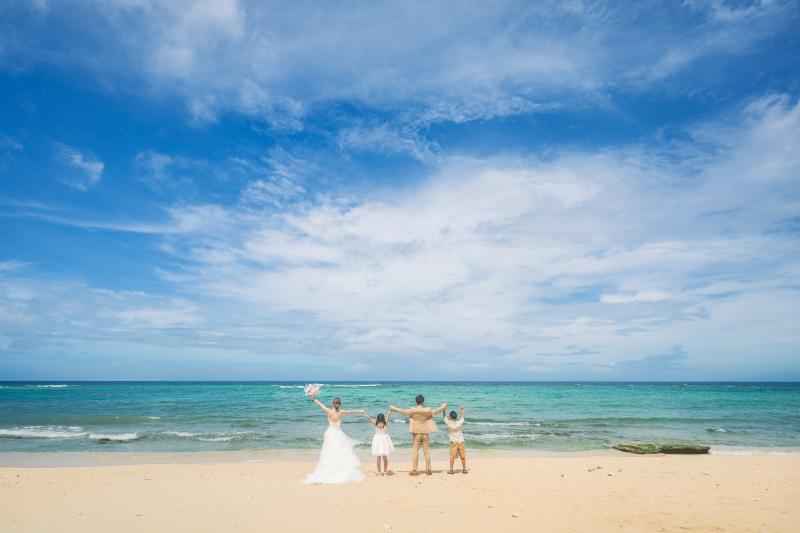 家族一緒にビーチ撮影スタート！