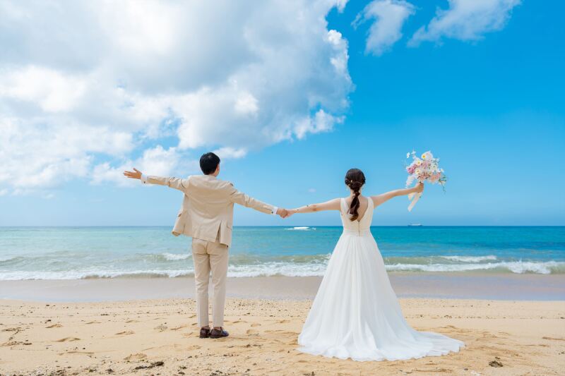 美しいビーチでの撮影へ、さあ出発しましょう!