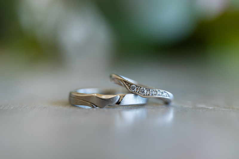 撮影スタートは指輪の撮影から